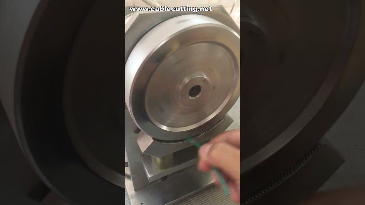 Halvafisolerings- og trådsnoningsmaskine, Halvafisoleringstvinder til salg, Halvafisolerings- og snoningsmaskine