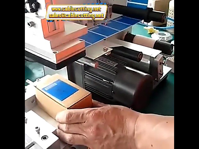 MT 60 - Automatisk etiketmaskine til flade flasker og æsker med datokodeprinter
